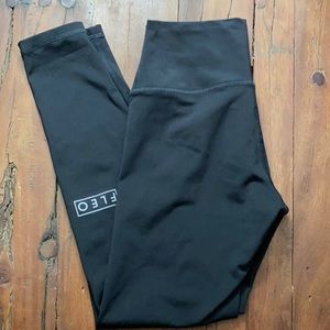 Fleo El Toro 25” Black - Silky Silk